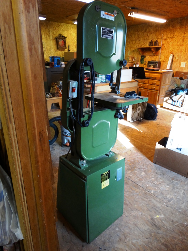 Central Machinery 14" Wood Cutting Band Saw