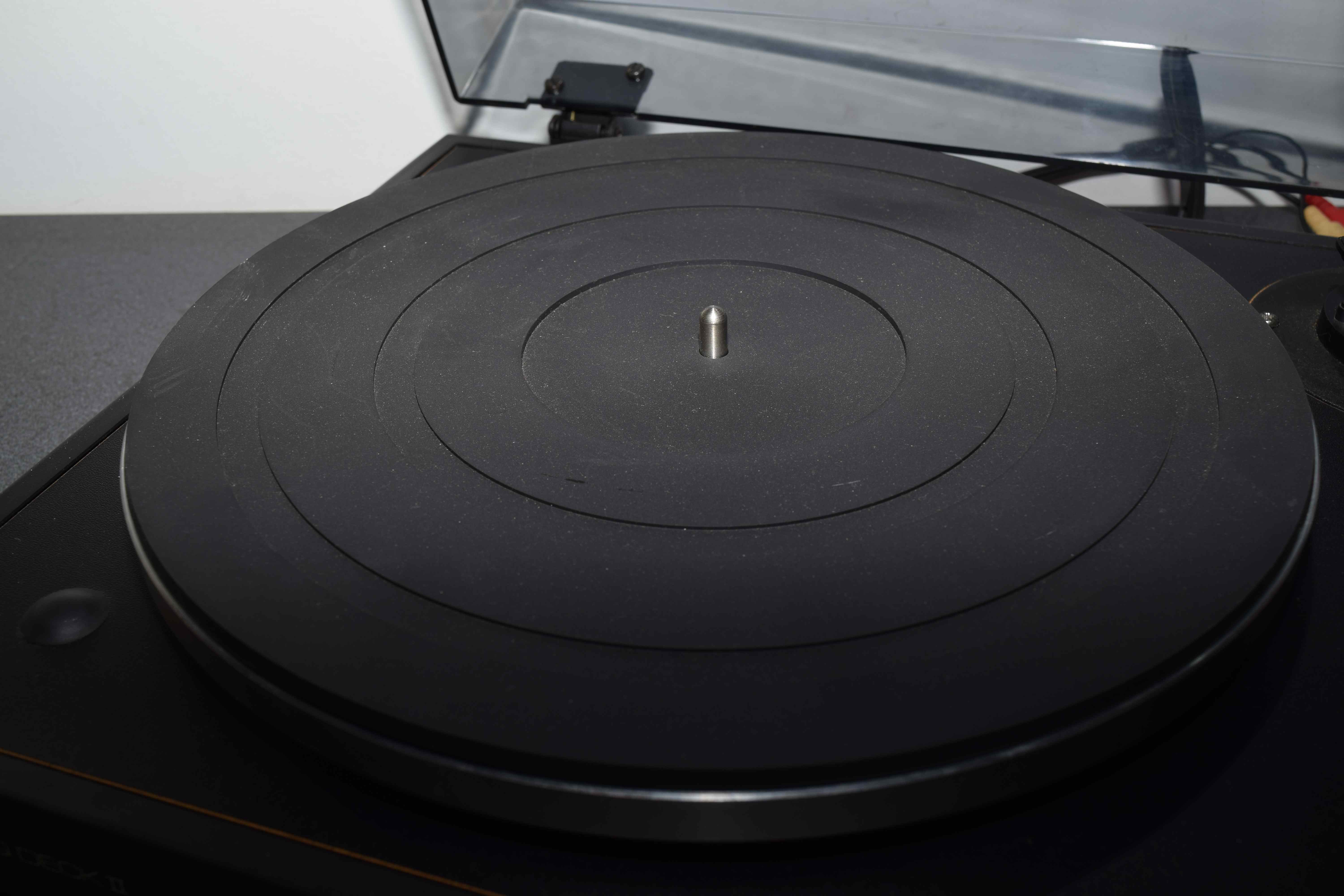 Ariston Q-Deck II Turntable