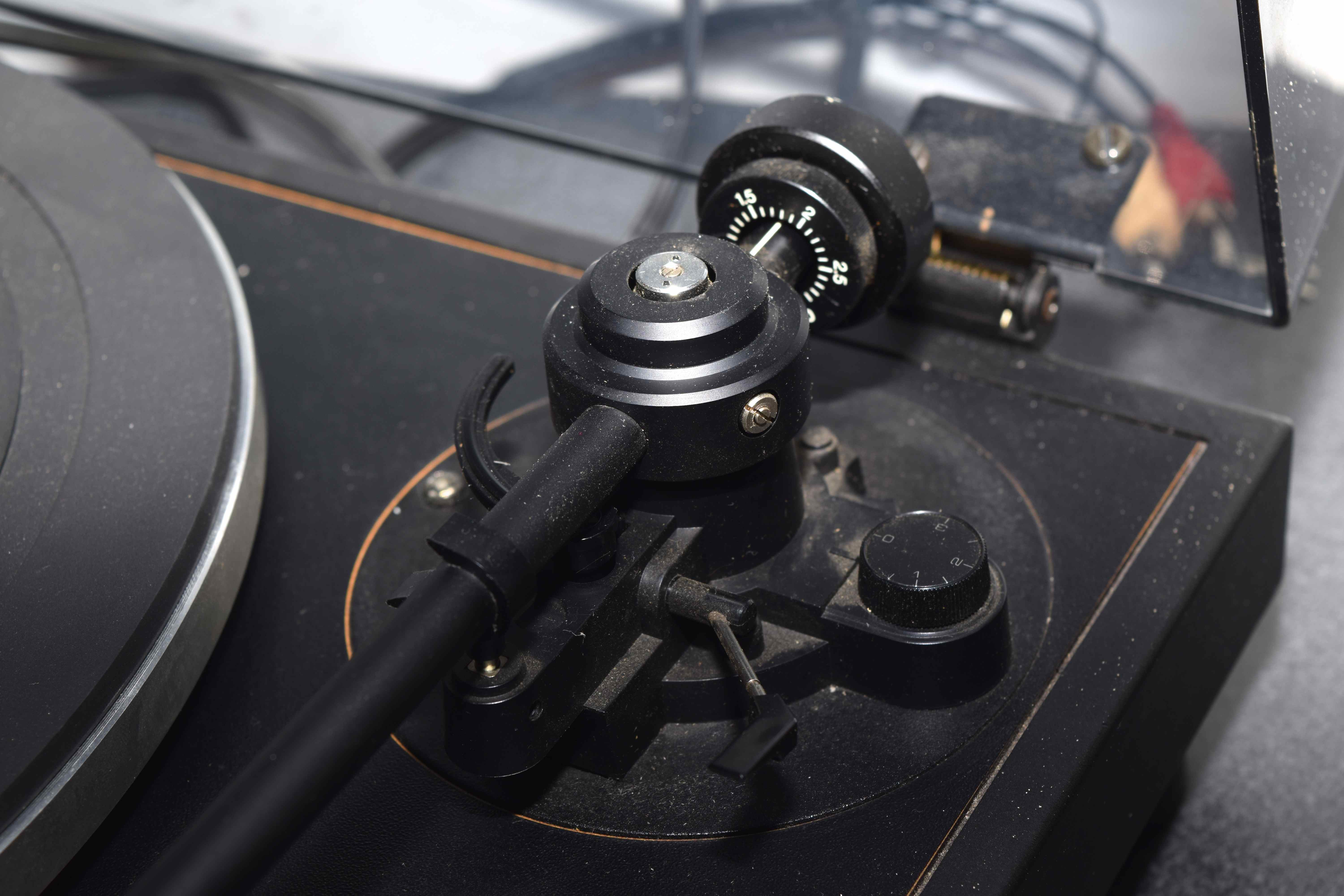 Ariston Q-Deck II Turntable