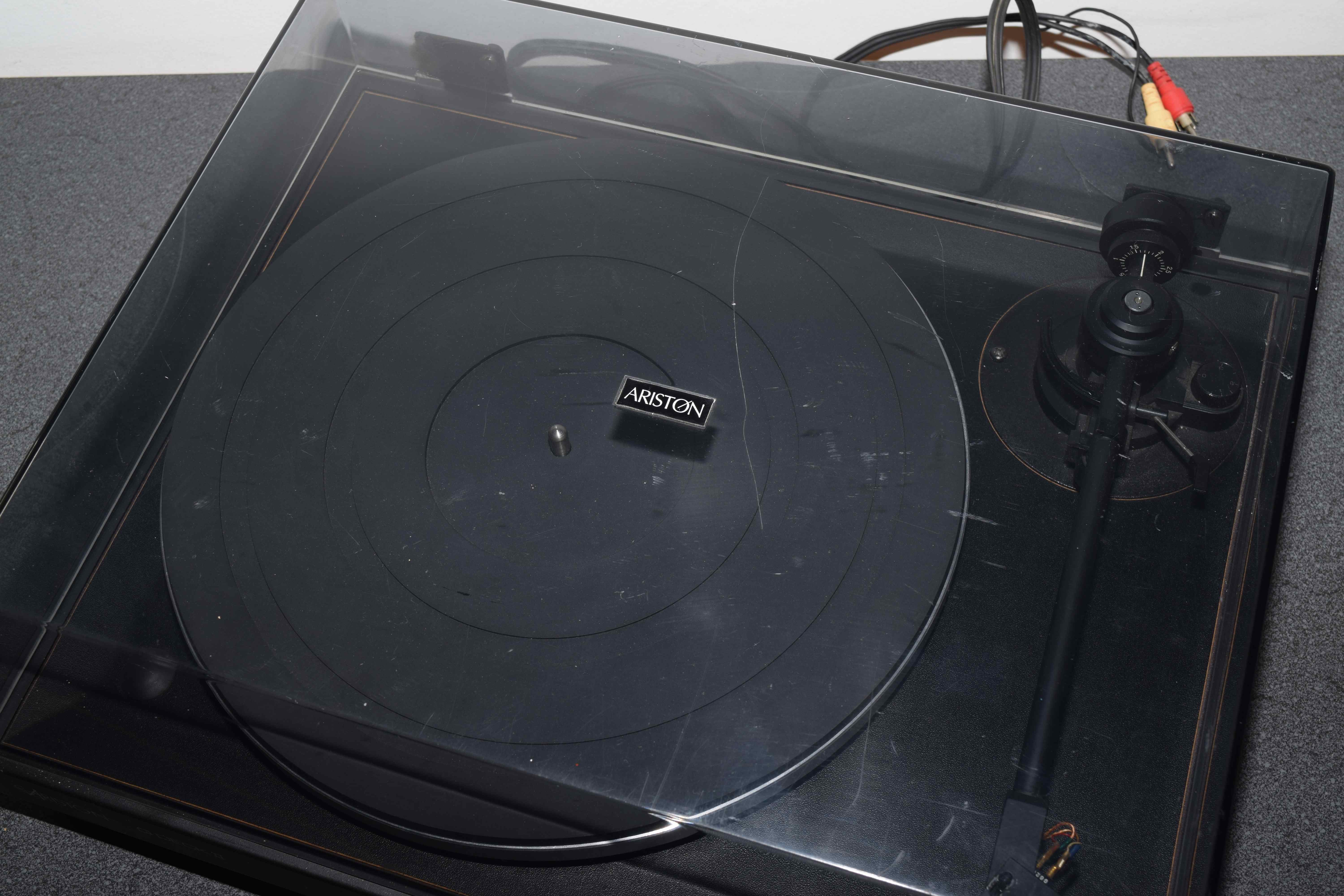 Ariston Q-Deck II Turntable