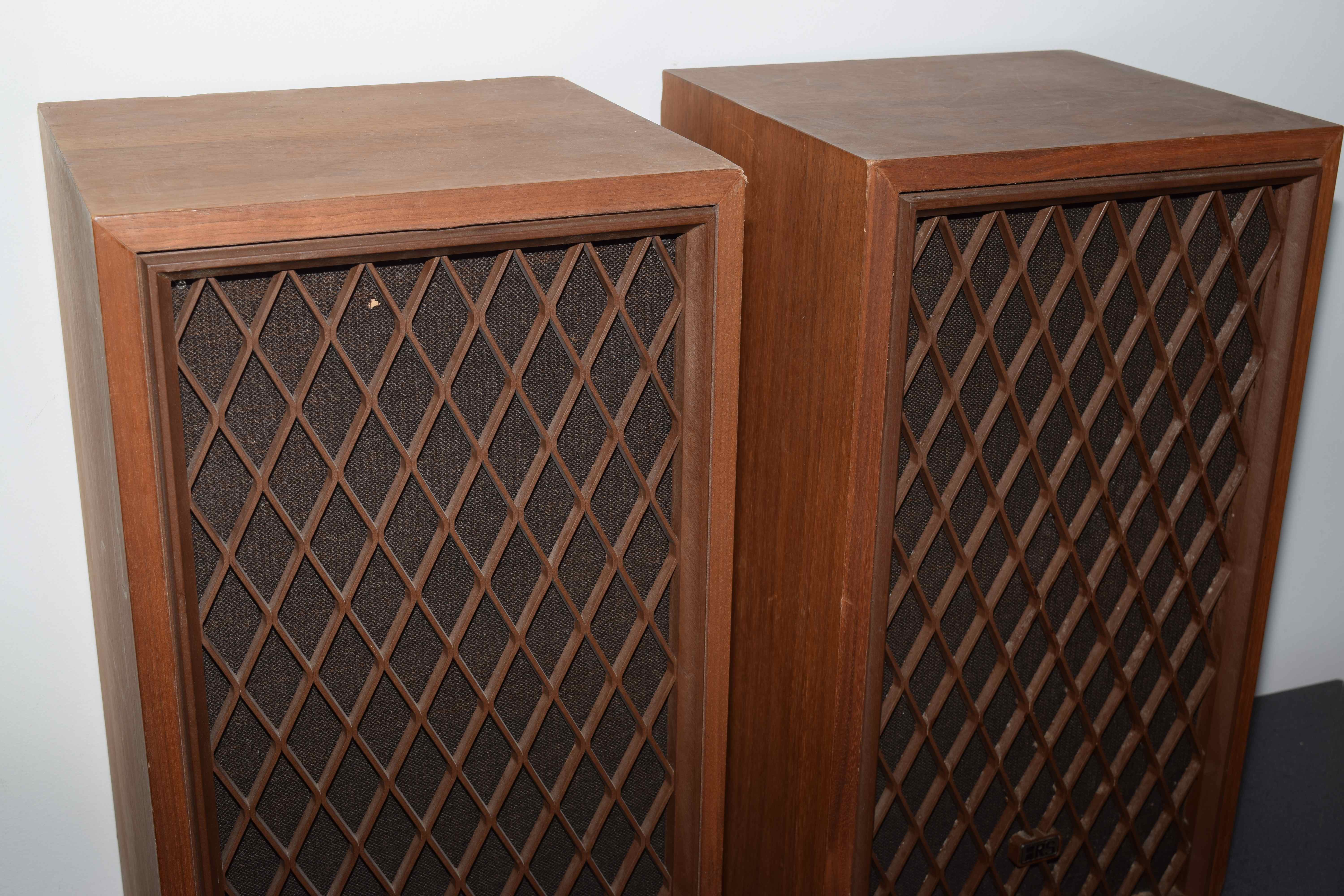 A Pair of Vintage Radio Shack Speakers