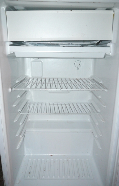 Sanyo Mini Refrigerator