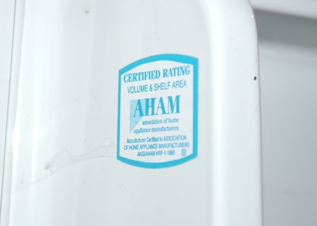 Sanyo Mini Refrigerator