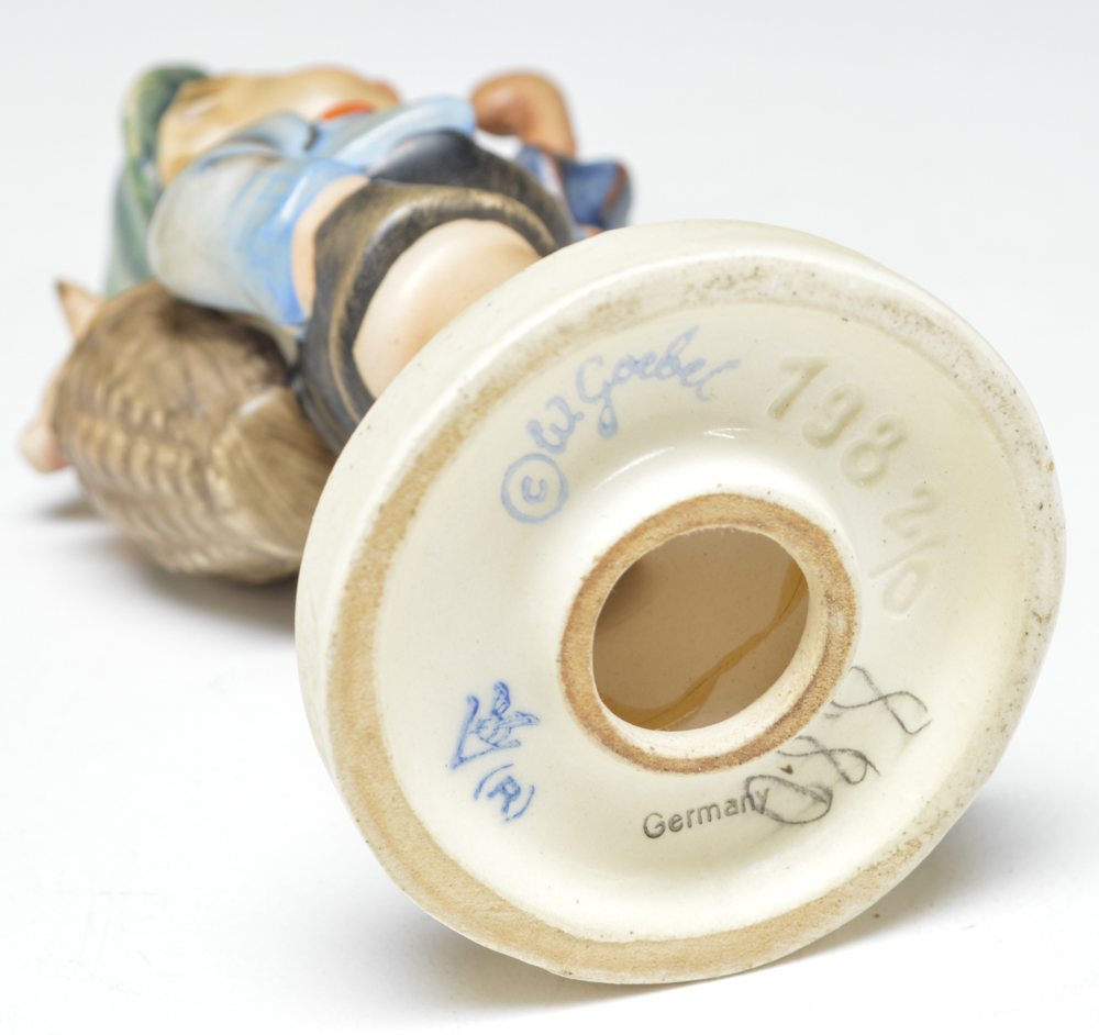 Hummel Figurine "Home From Market", TMK-2