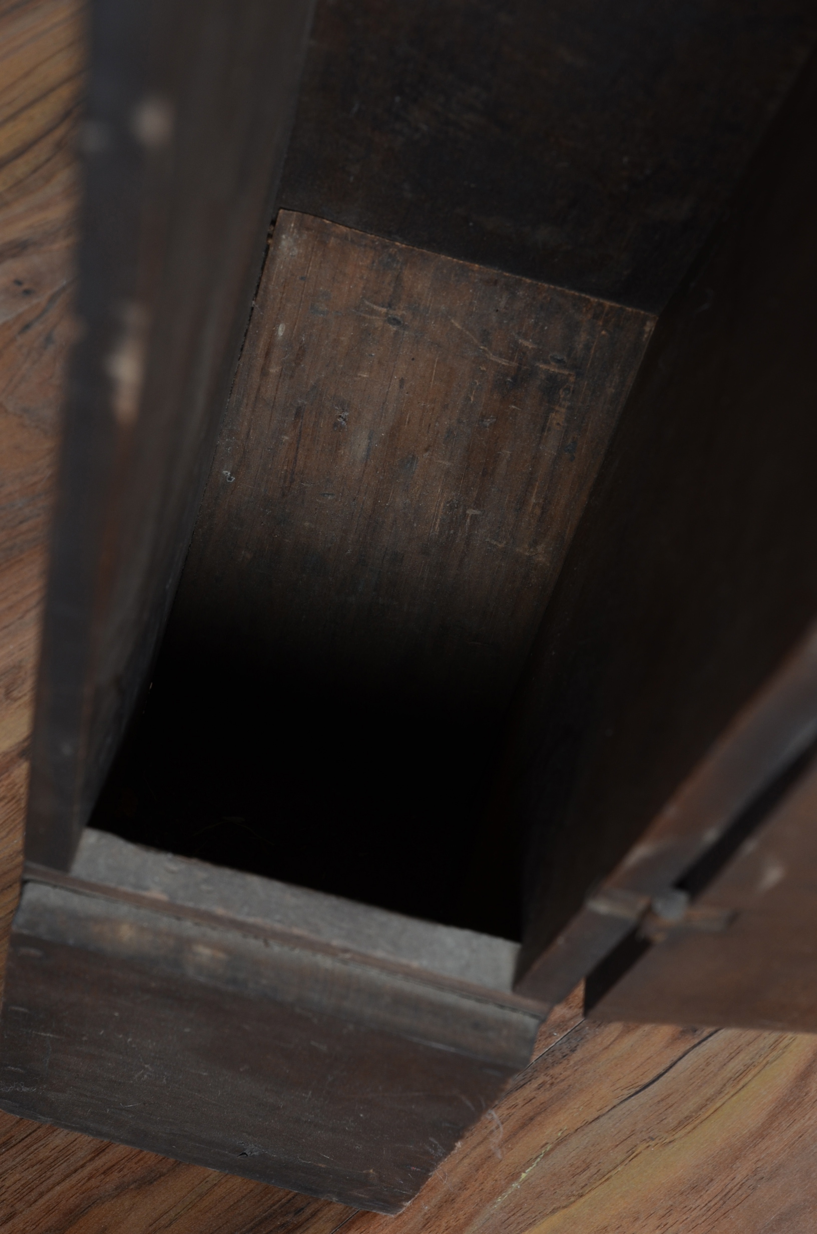 Rustic Wood Rifle Crate