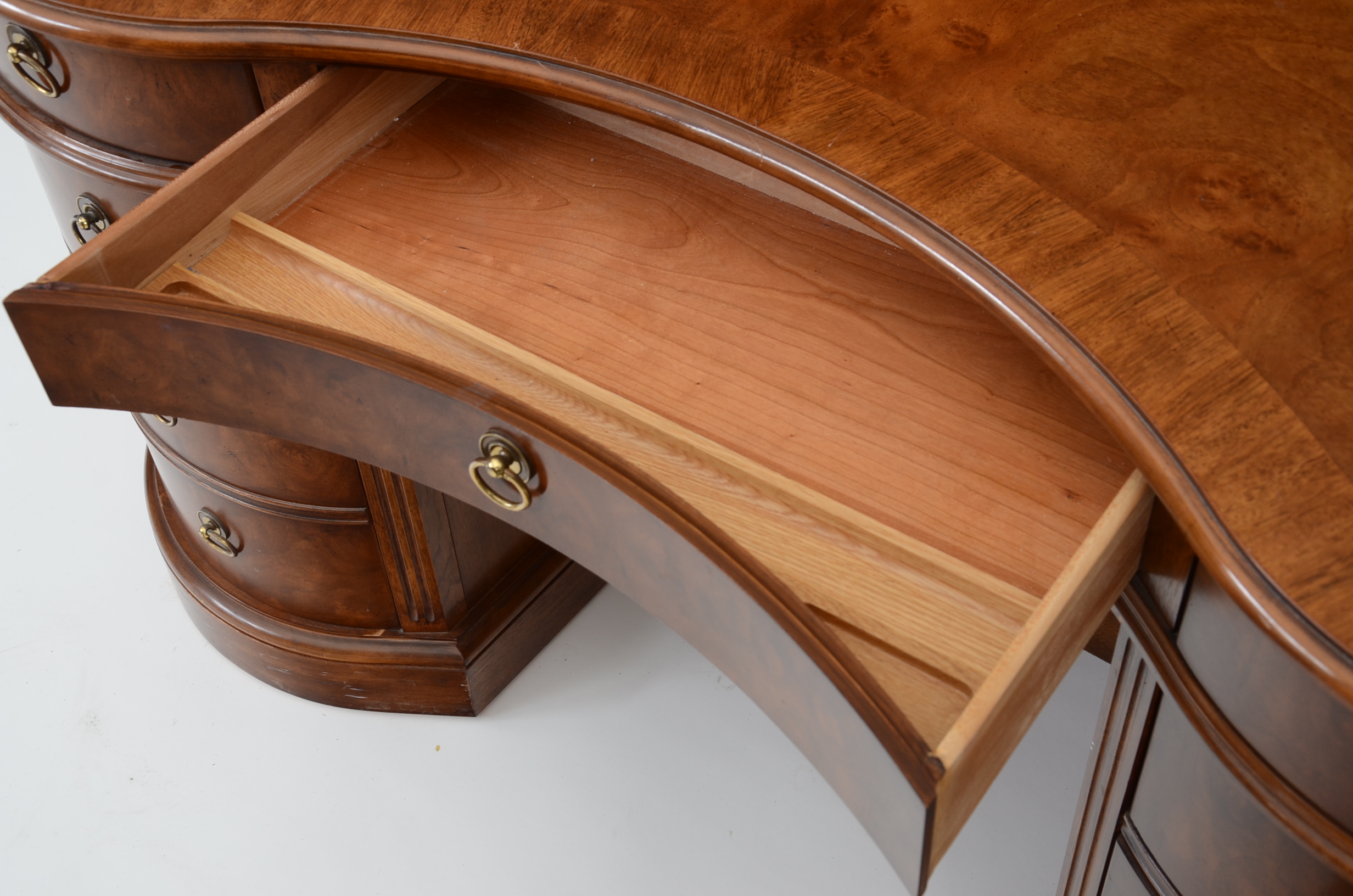 Drexel Kidney Knee Hole Desk
