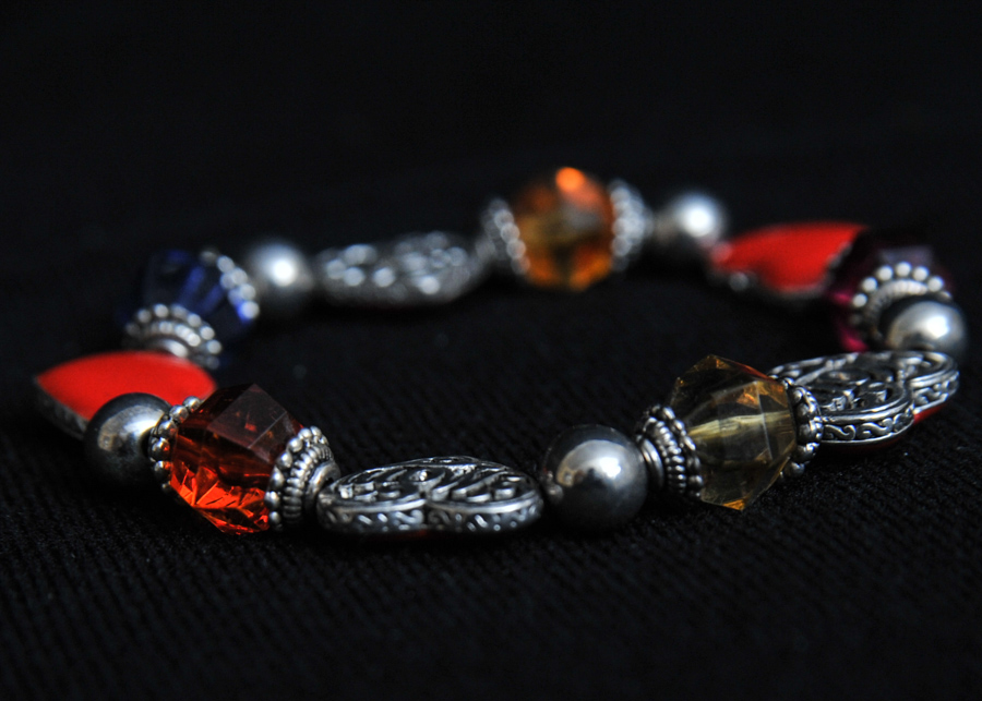 Pandora Style Heart/Mom Bracelet