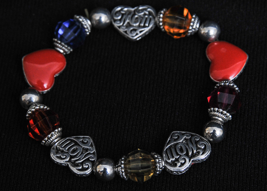 Pandora Style Heart/Mom Bracelet