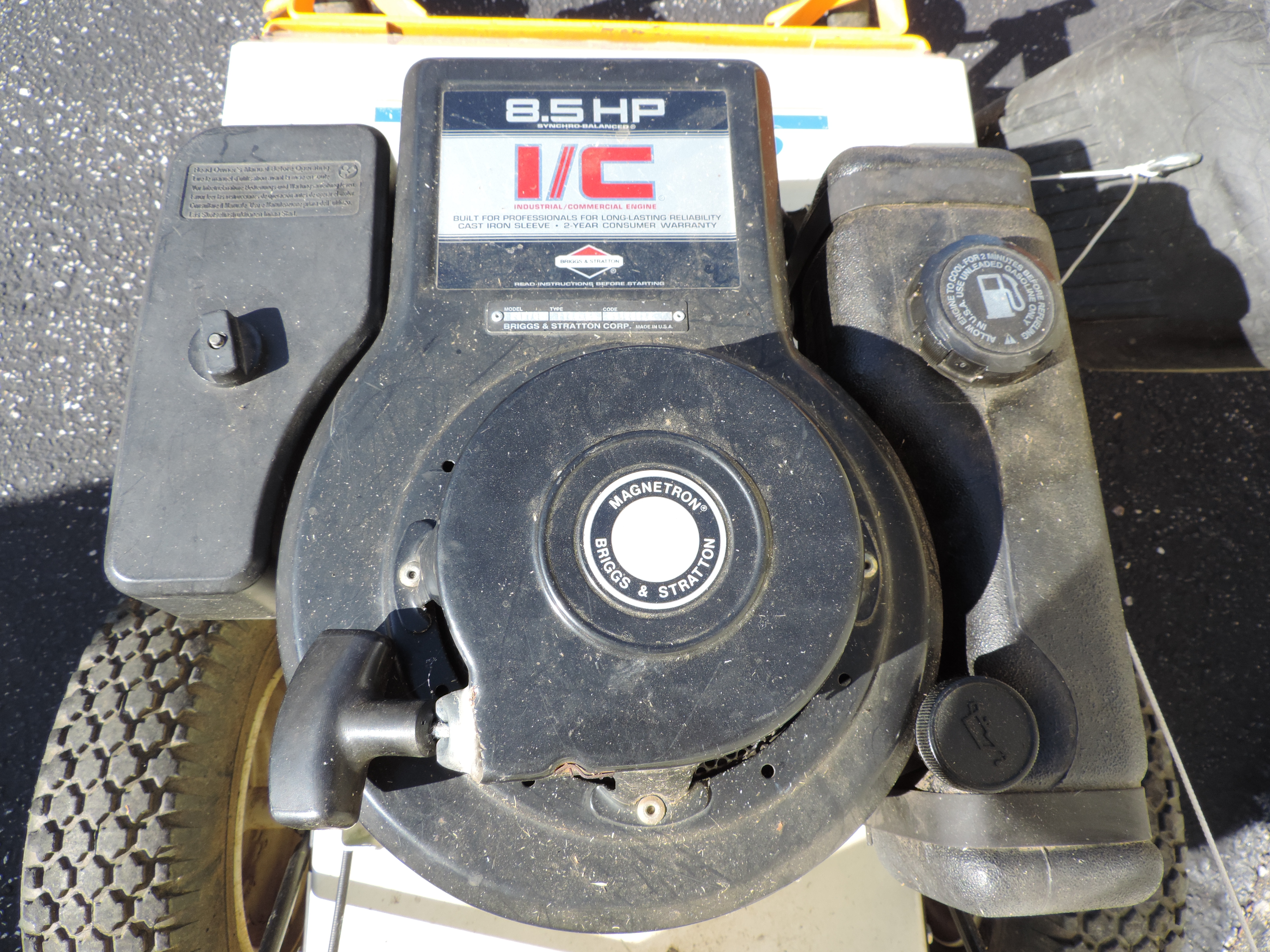 Cub Cadet Wide Cut 833R Lawn Mower