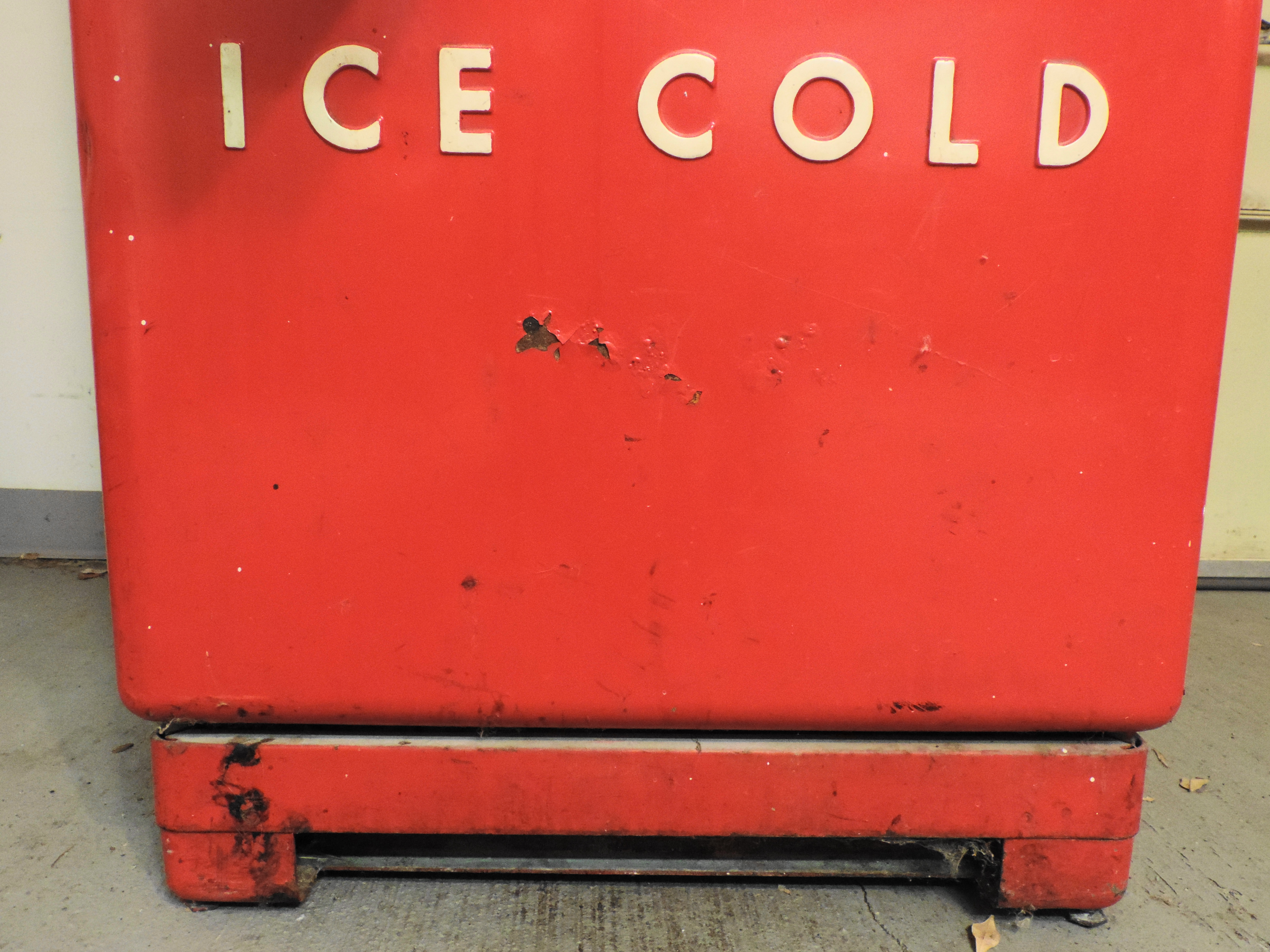 Mid-Century Coca-Cola Cavalier 51 Series Vending Machine