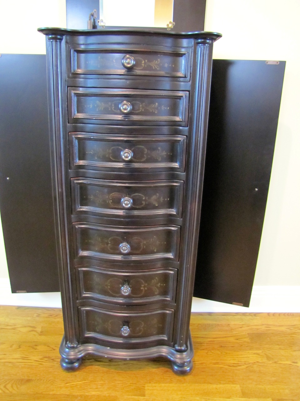 Hooker Furniture Seven Seas Jewelry Armoire Chest