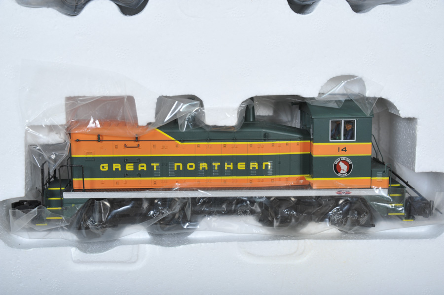 The Showcase Line Complete S Scale Train Set