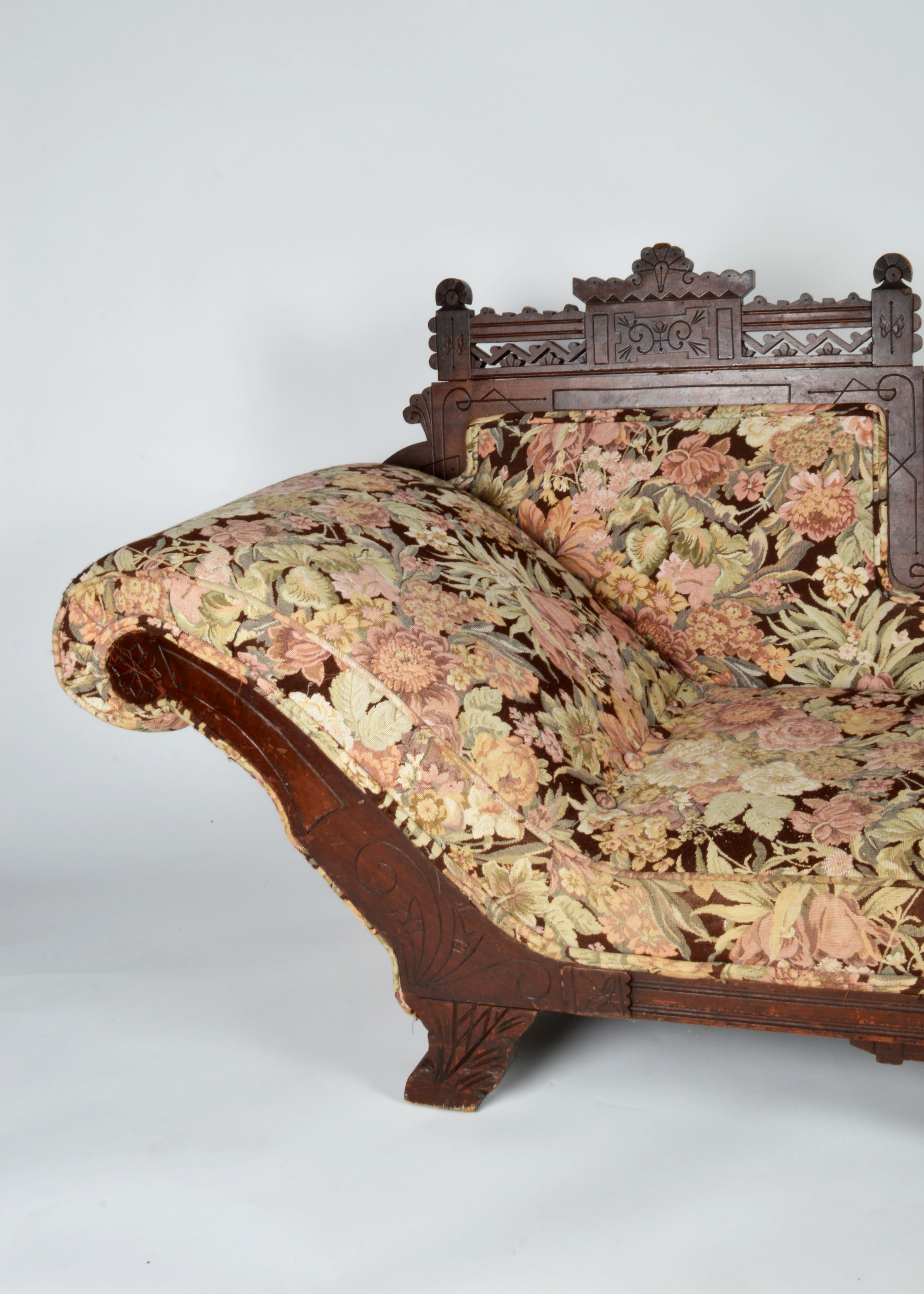 Victorian Eastlake Style Fainting Couch