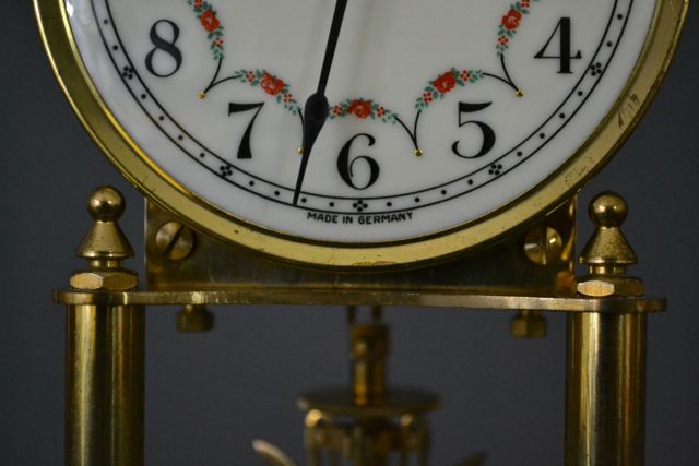 Vintage Forestville Anniversary Clock