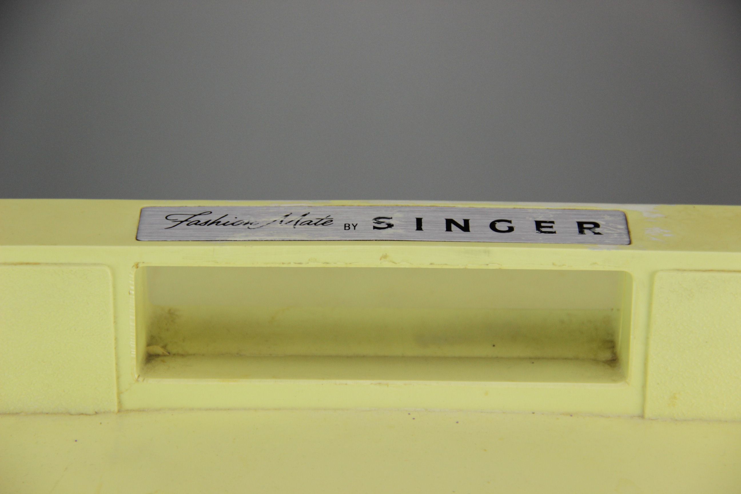 Vintage Singer "Stylist" Model 413 Sewing Machine