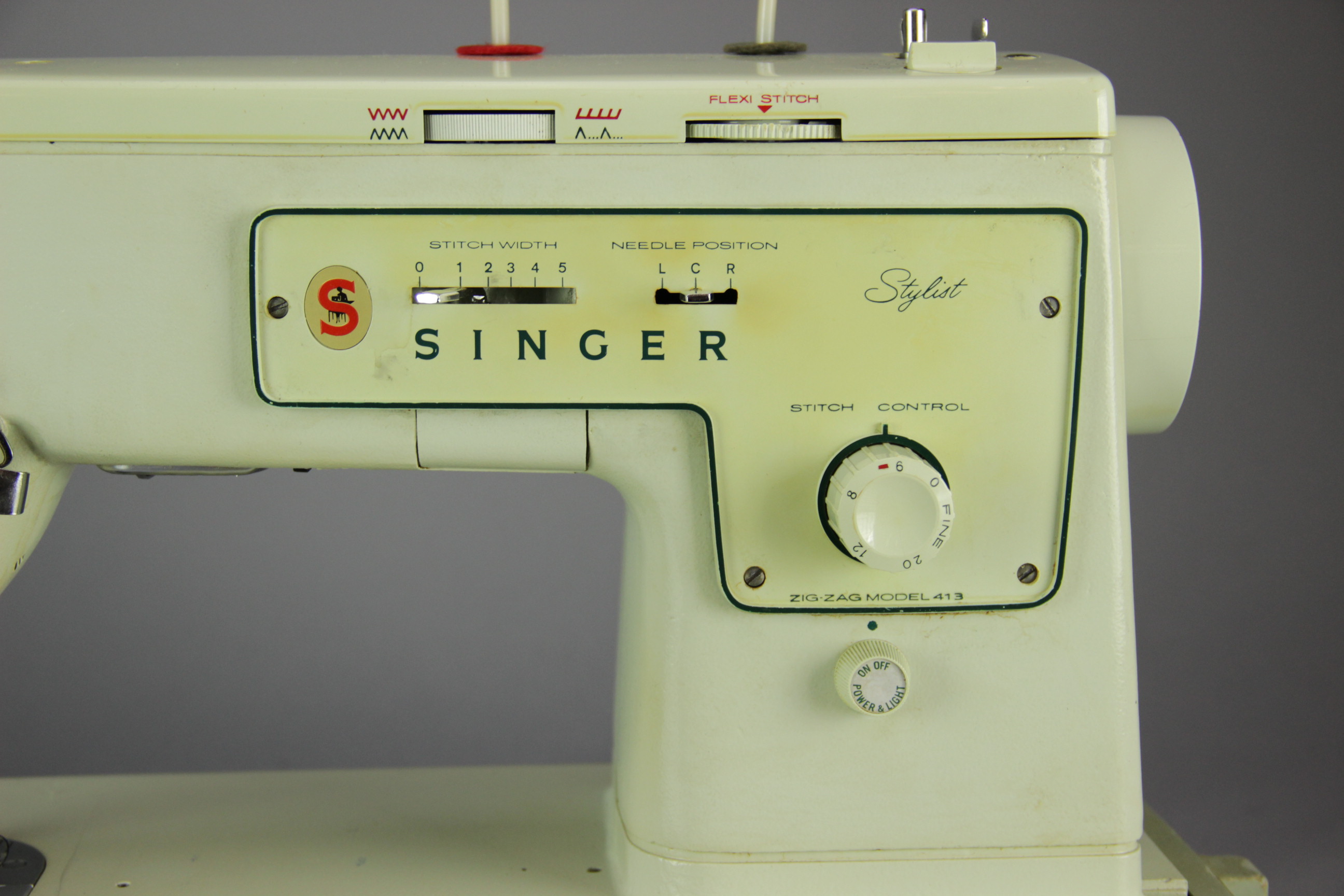 Vintage Singer "Stylist" Model 413 Sewing Machine