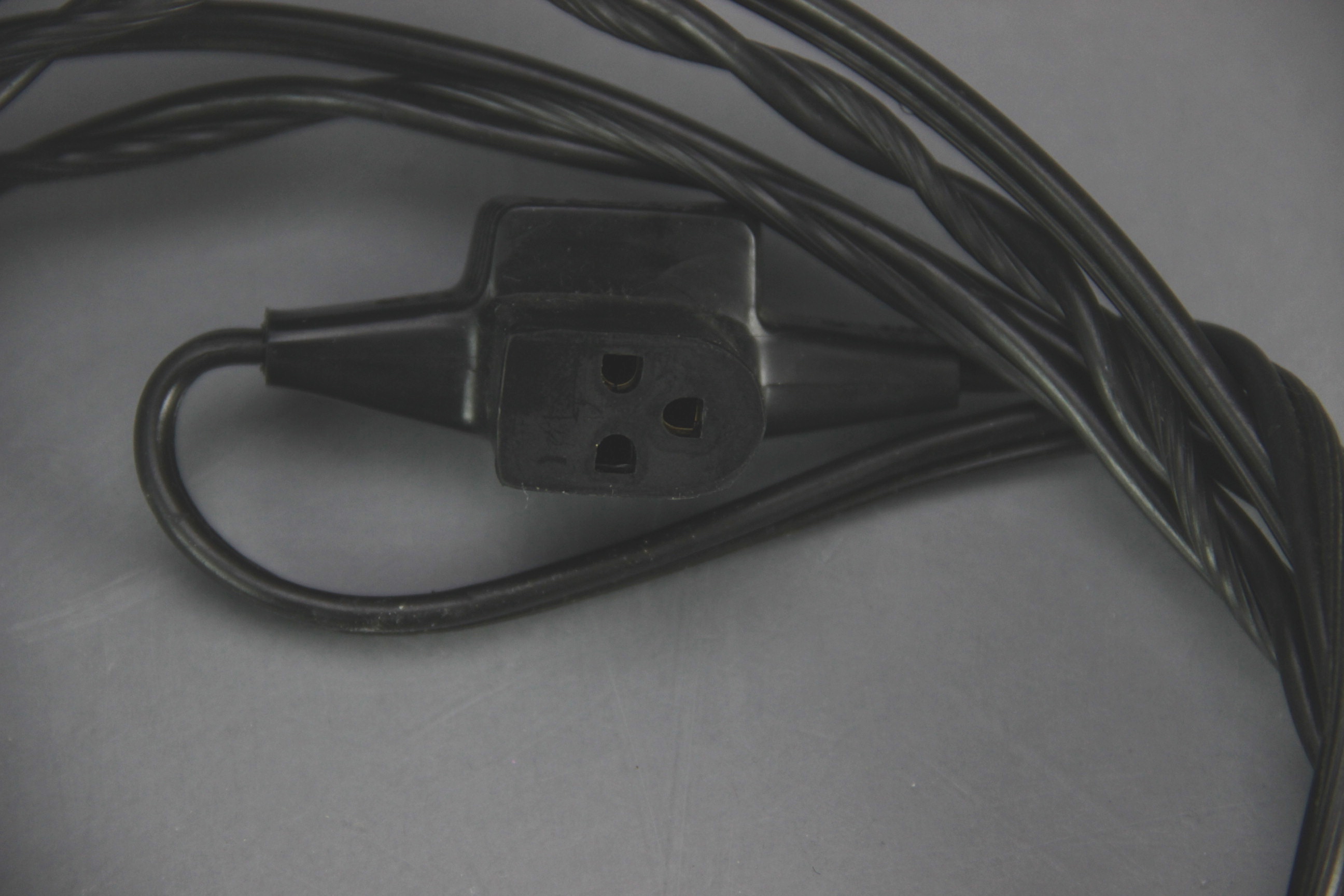 Vintage Singer "Stylist" Model 413 Sewing Machine