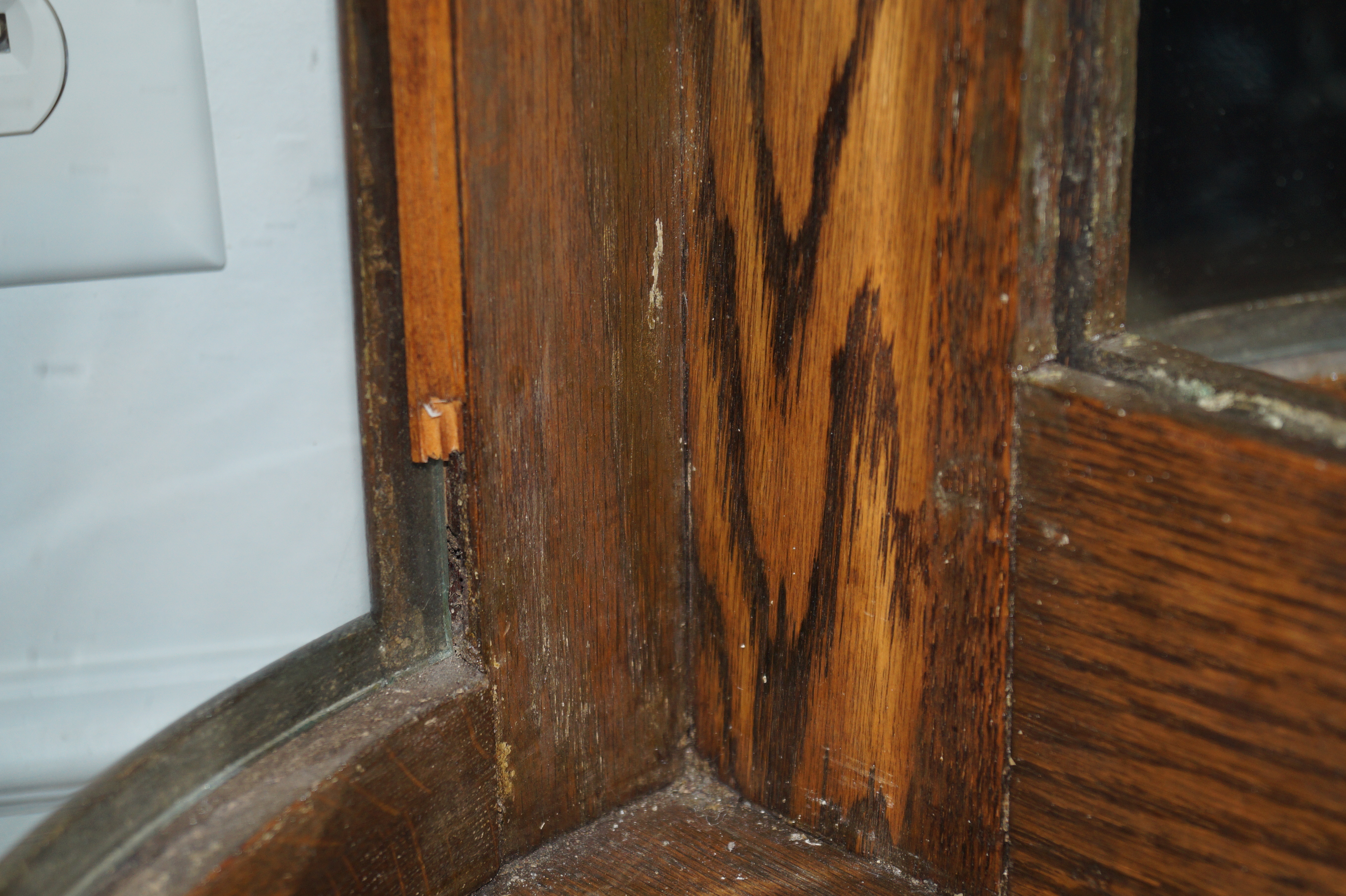 Antique Oak Curved Glass China Cabinet with Claw Feet