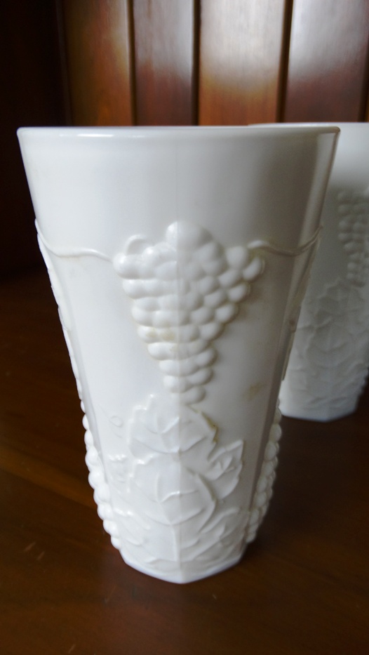 Vintage Grape Pattern Milk Glass Ice Tea Glasses