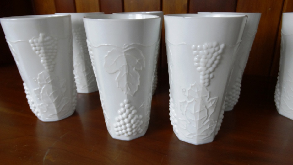 Vintage Grape Pattern Milk Glass Ice Tea Glasses