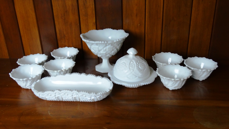 Vintage Variety Unmarked Milk Glass Pieces