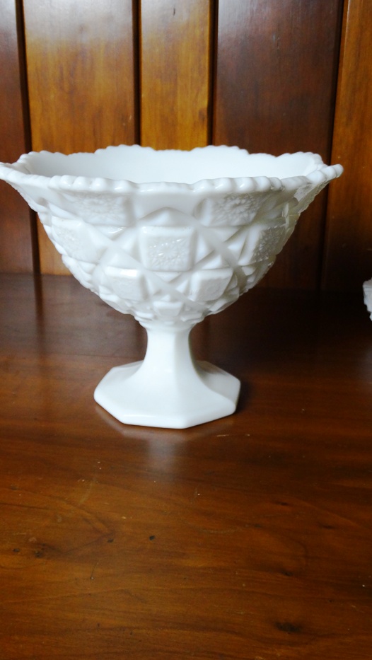 Vintage Variety Unmarked Milk Glass Pieces