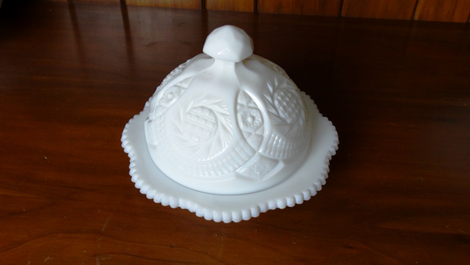 Vintage Variety Unmarked Milk Glass Pieces