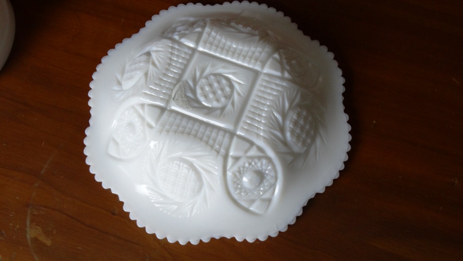 Vintage Variety Unmarked Milk Glass Pieces