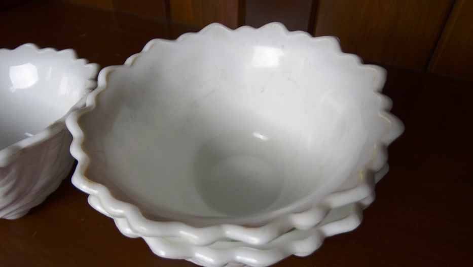 Vintage Variety Unmarked Milk Glass Pieces