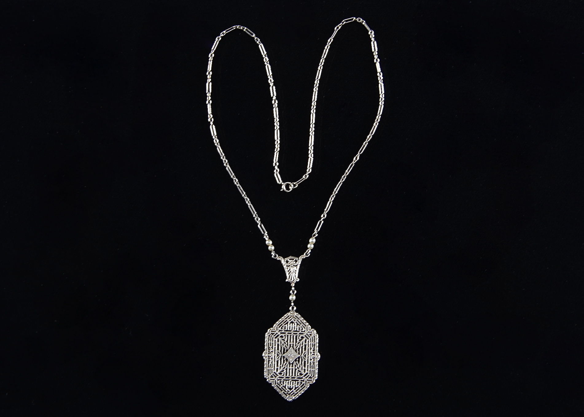 Vintage 10K White Gold Necklace