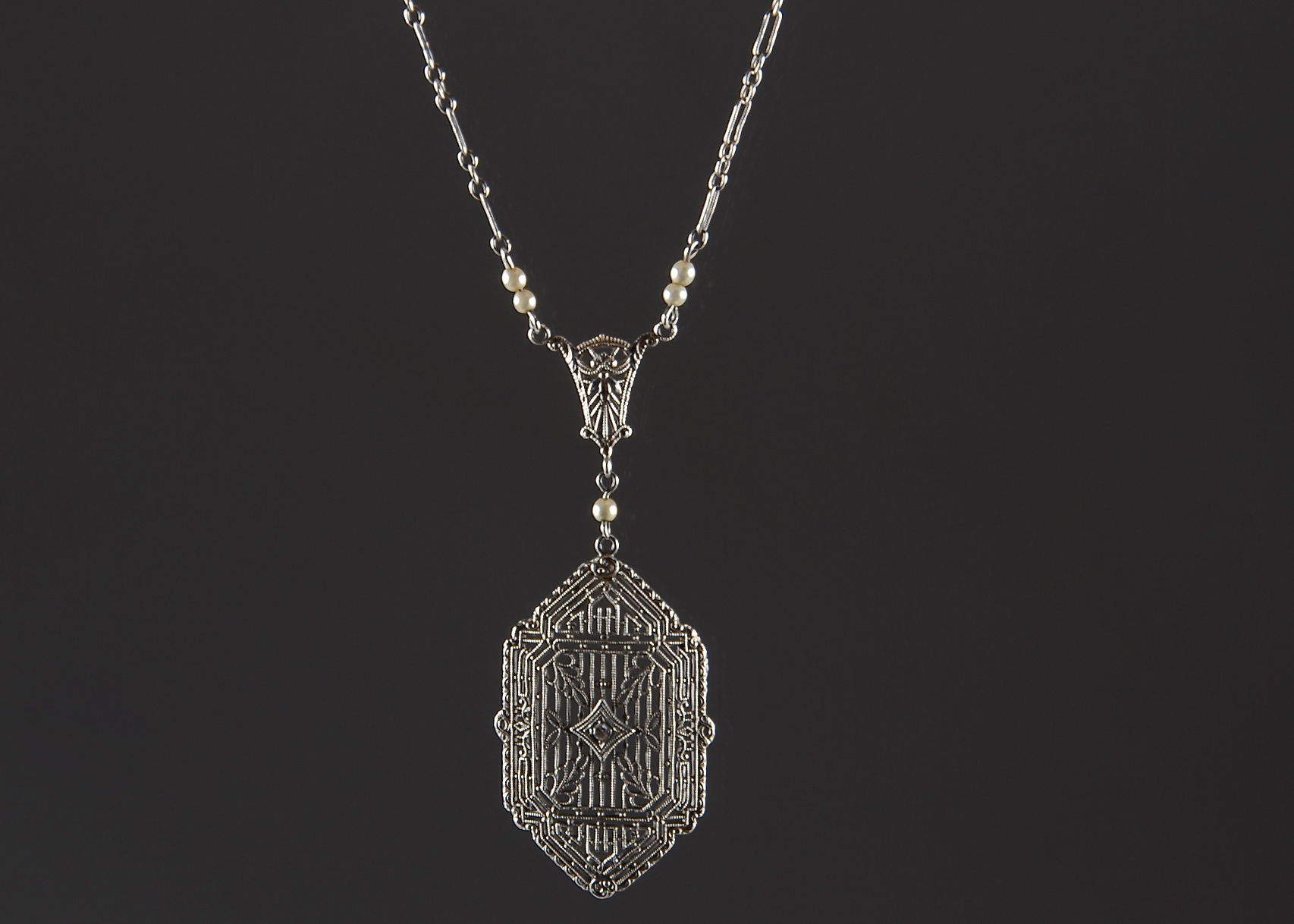 Vintage 10K White Gold Necklace