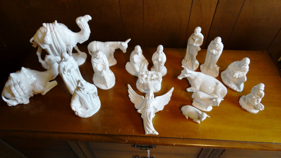 Vintage Holland Mold White Ceramic Nativity Scene