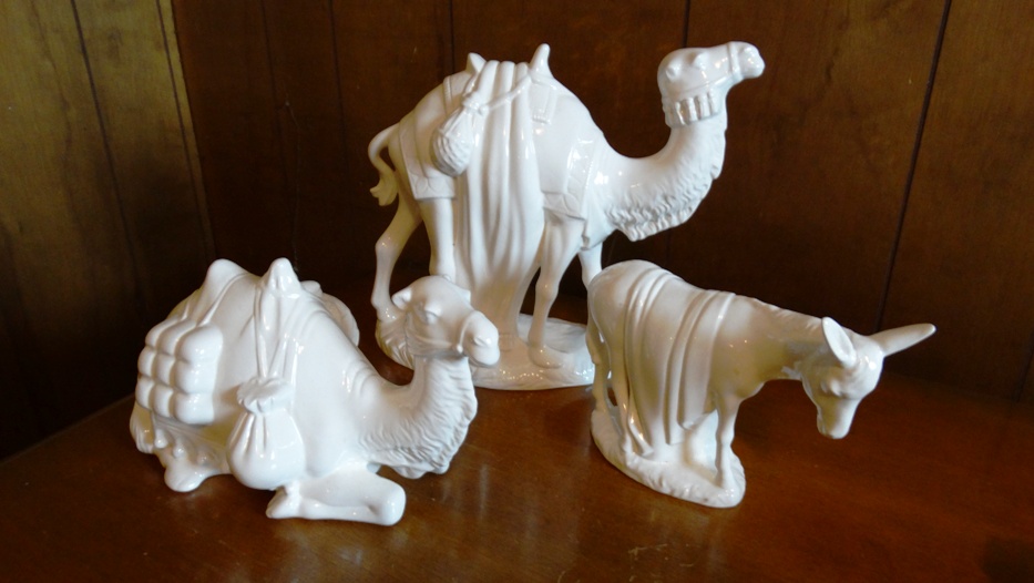 Vintage Holland Mold White Ceramic Nativity Scene