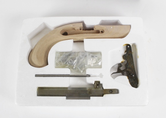 CVA KA704 Colonial Pistol Kit Percussion