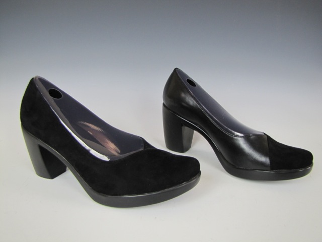 New Dansko Leather Ladies Dress Shoes