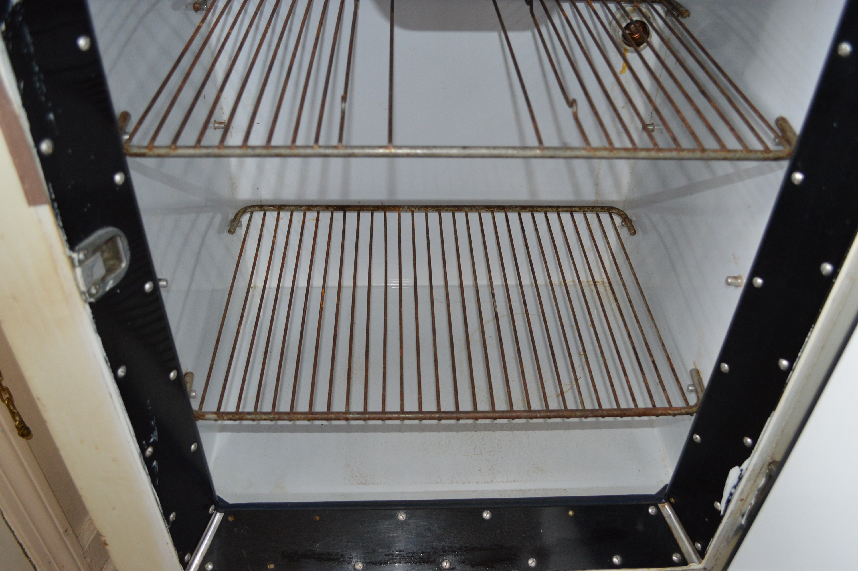 GE Monitor Top Refrigerator