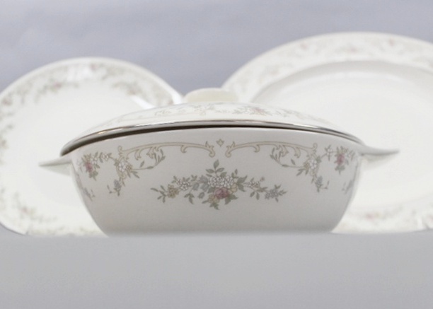 Royal Doulton Princess Diana "The Romance" Fine Bone China