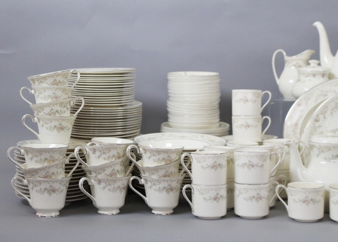 Royal Doulton Princess Diana "The Romance" Fine Bone China