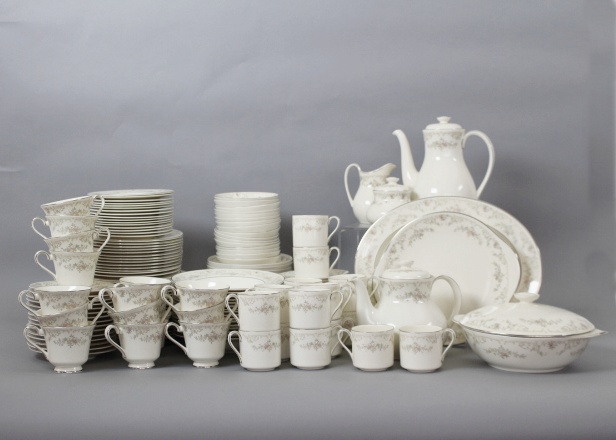 Royal Doulton Princess Diana "The Romance" Fine Bone China