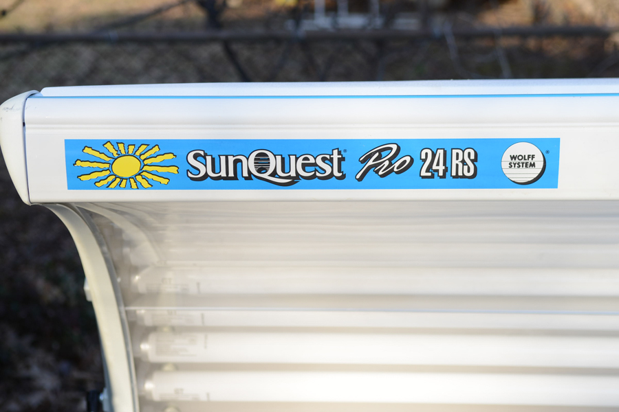 SunQuest Pro 24 RS Tanning Bed