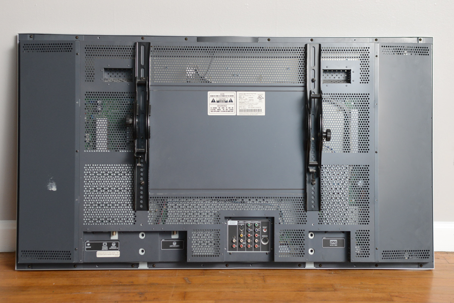 42" Sanyo Vizon Flat Panel Television with Wall Mount