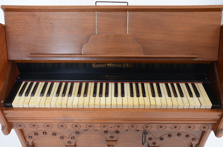 Victorian Parlor Organ