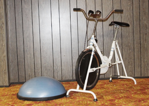 MCA Sports Exercise Bicycle and Balance Ball