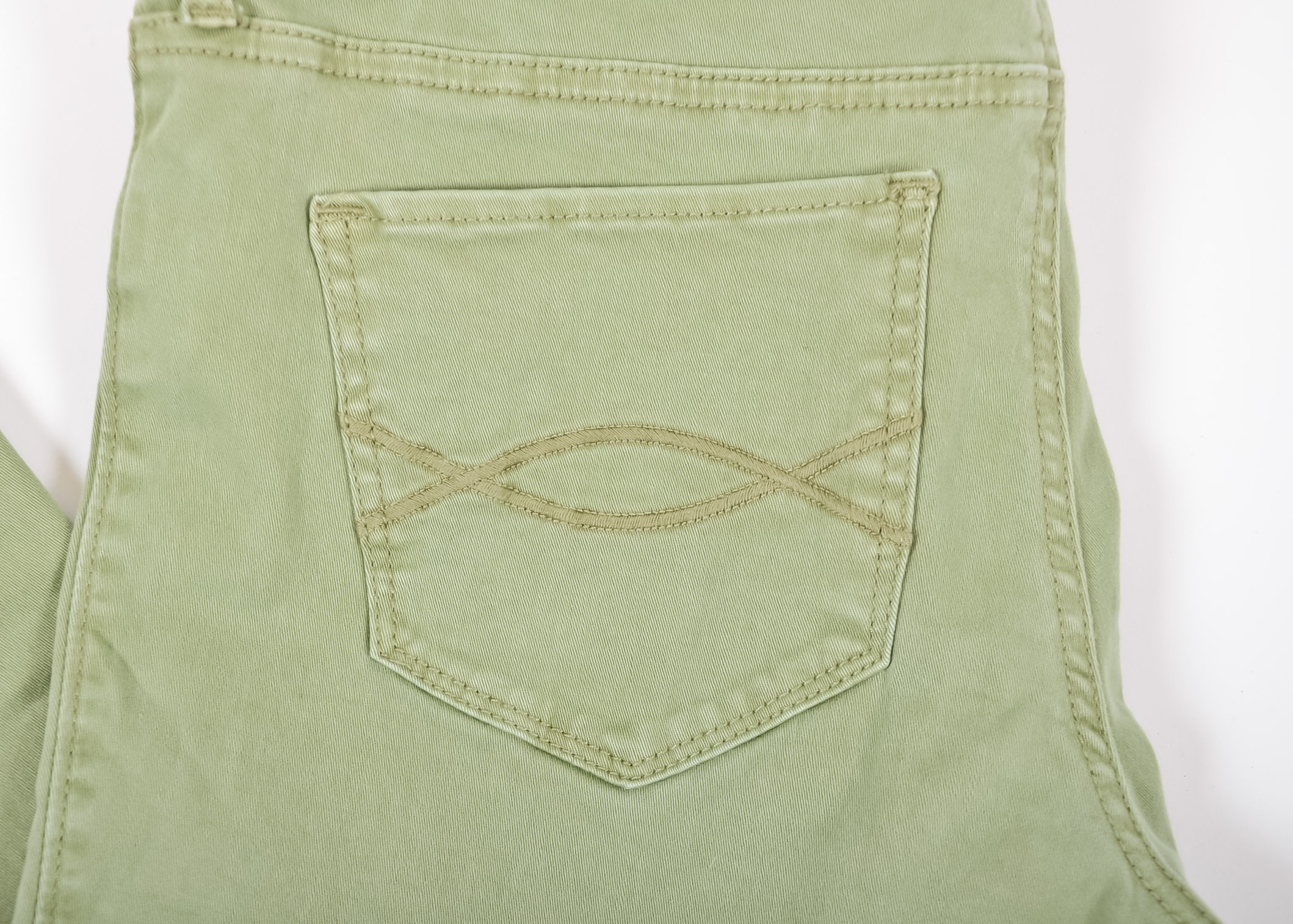 Abercrombie & Fitch Women's Mid-Rise Jegging