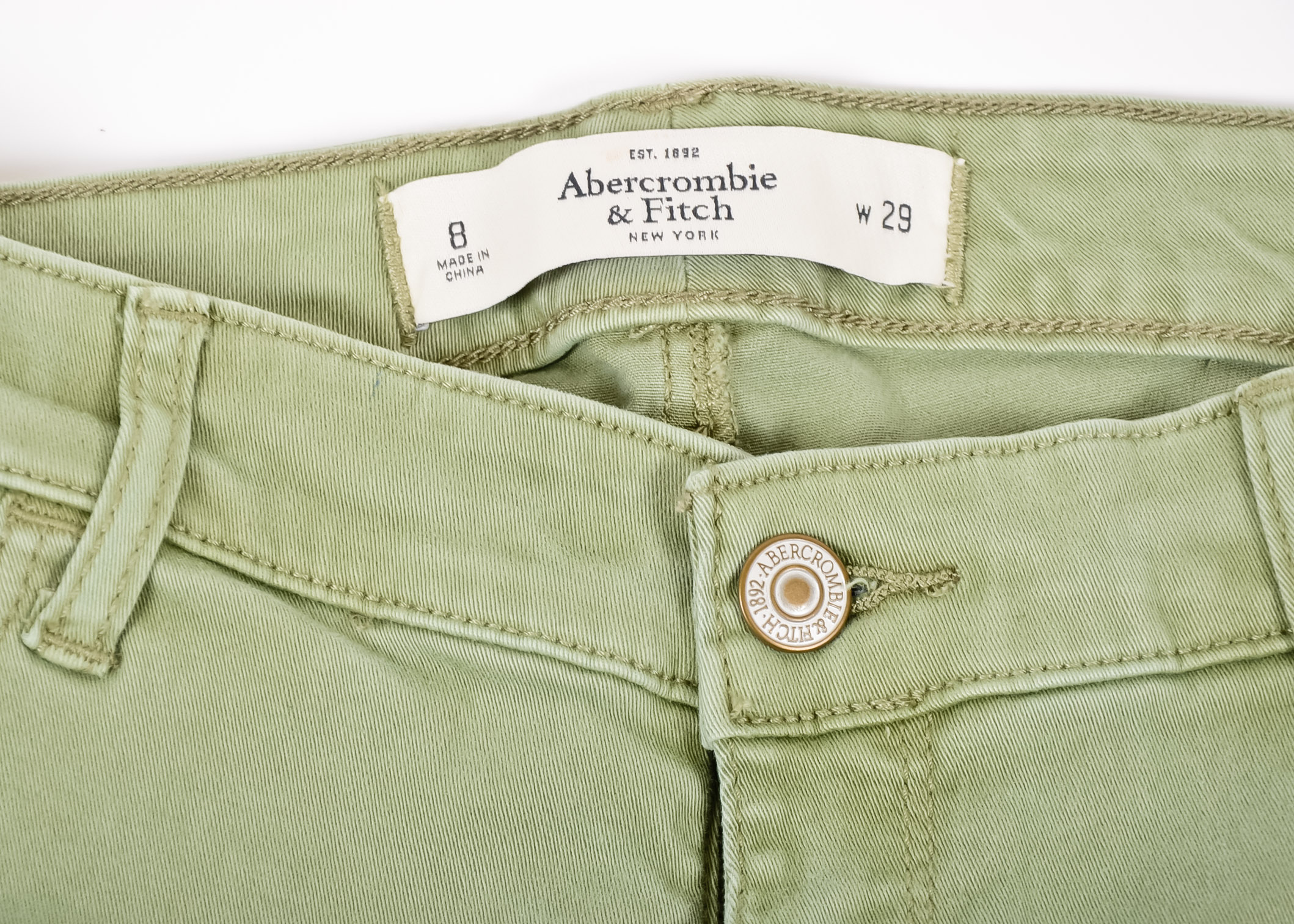 Abercrombie & Fitch Women's Mid-Rise Jegging