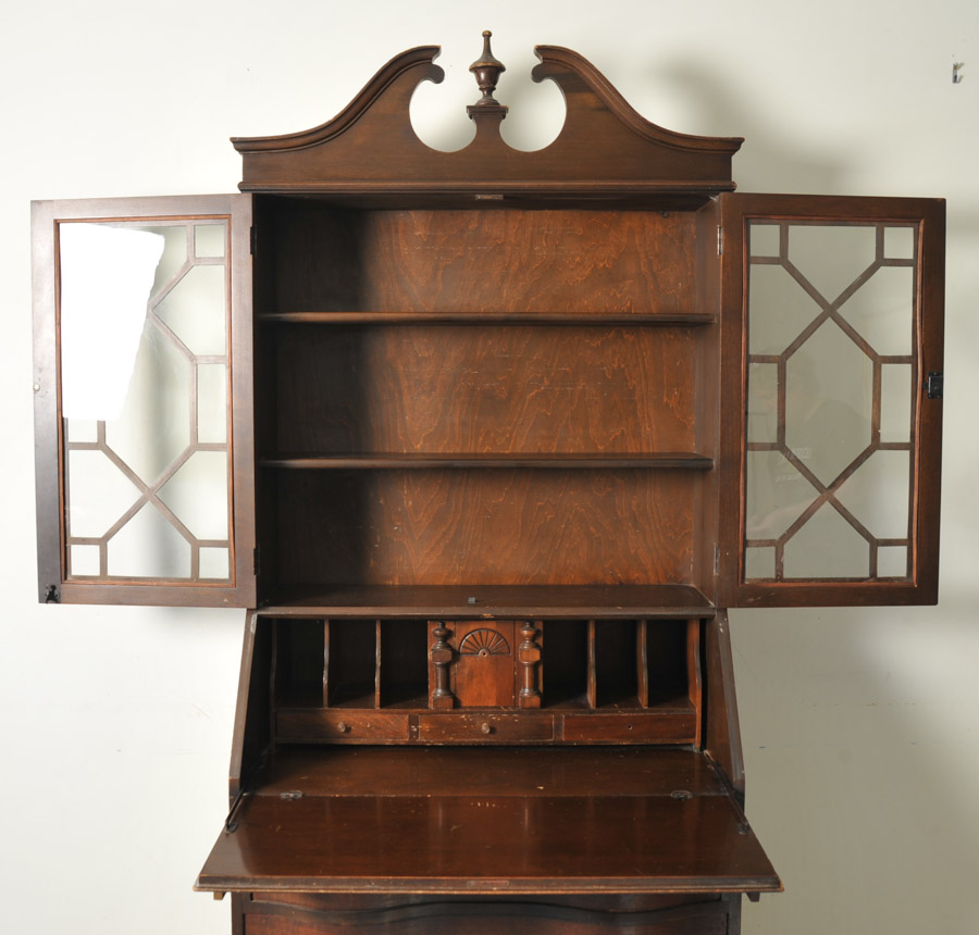 Antique Maddox Governor Winthrop Secretary