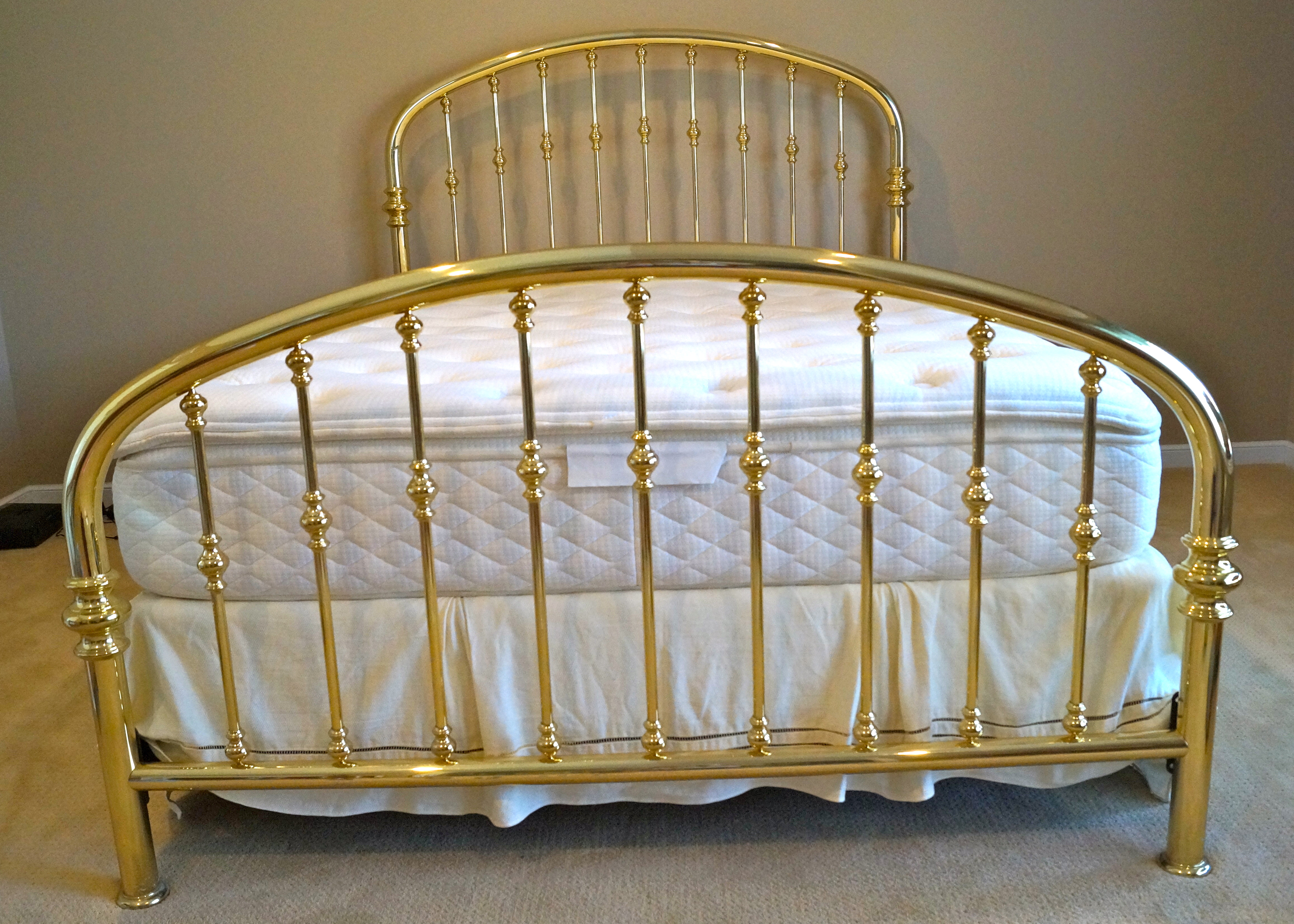 Charles P. Rogers Queen Size Brass 'Rainbow' Bed with Mattress