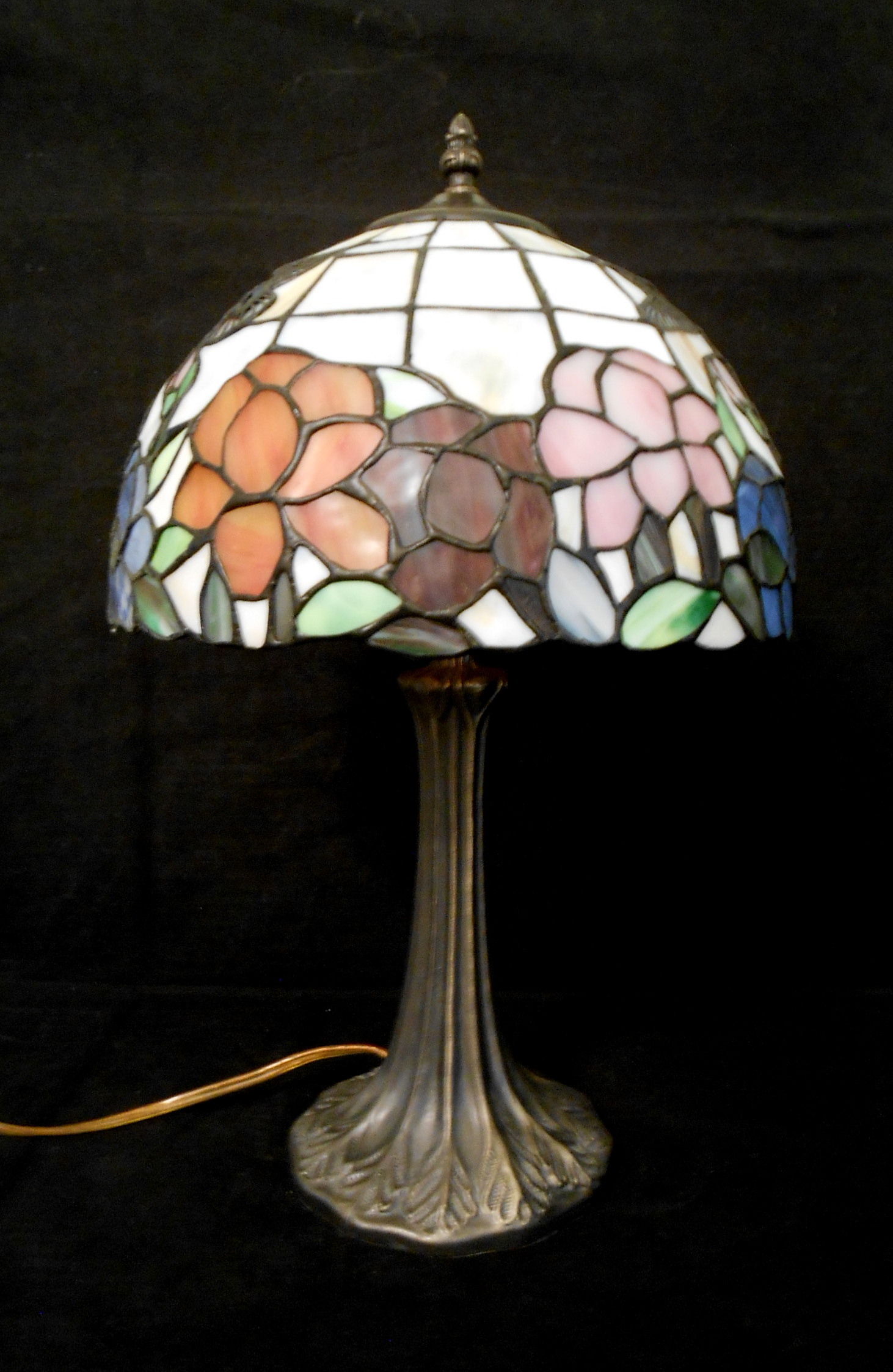 Dale Tiffany Hummingbird Accent Lamp and Rose Lamp
