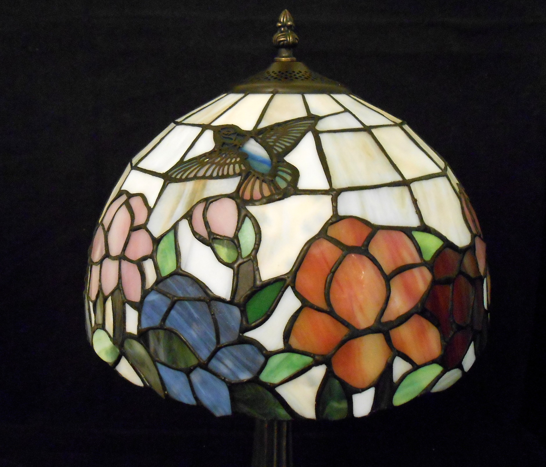 Dale Tiffany Hummingbird Accent Lamp and Rose Lamp