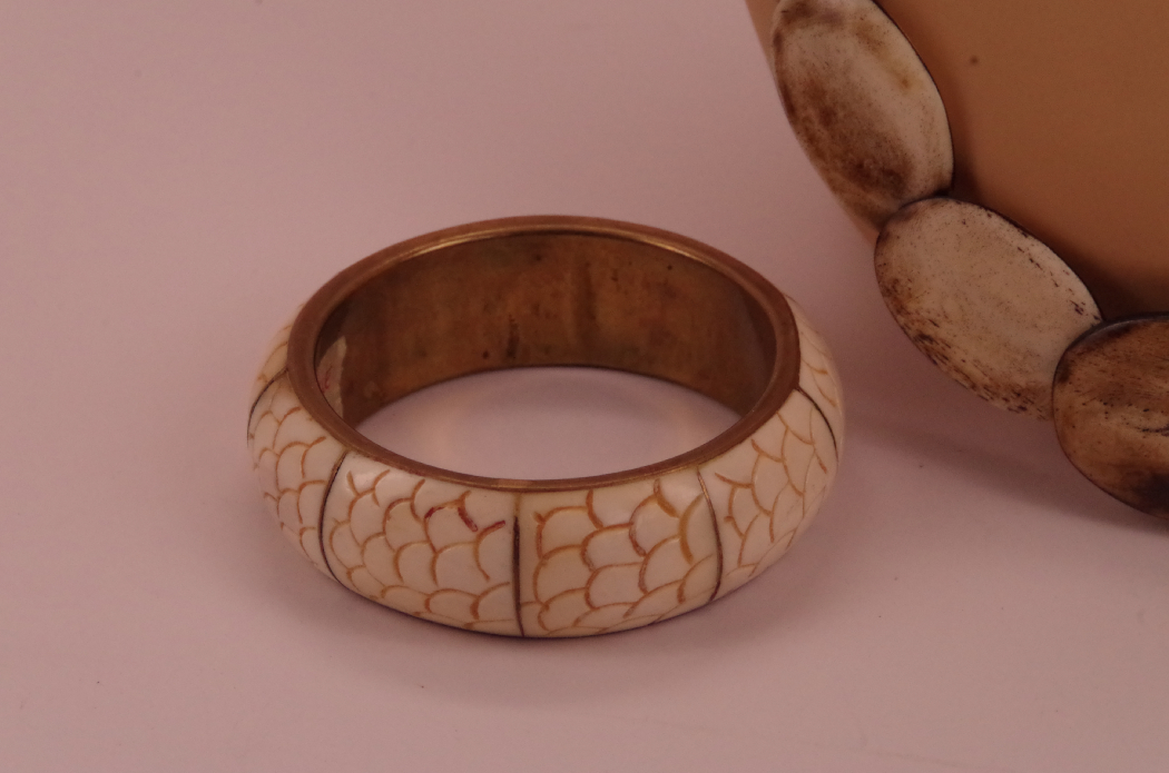 Polished Wood Bead Necklace with Coordinating Inlay Bracelet